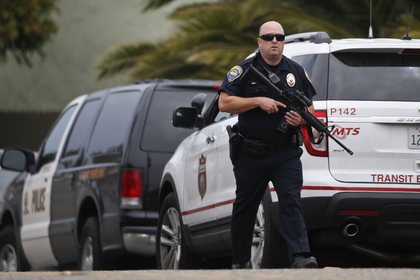 Полицейские в США застрелили подростка с пневматическим пистолетом