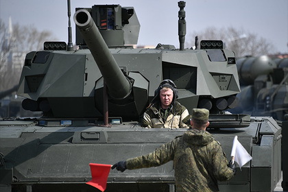 Российские военные получат танки «Армата» после 2020 года