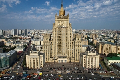 Суд потребовал от России 2,3 миллиона долларов за использование здания в Варшаве