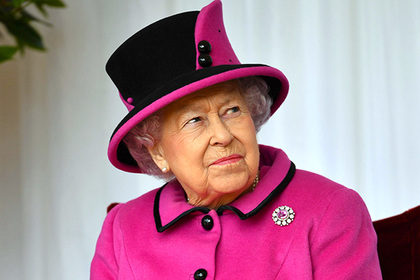 В Букингемском дворце опровергли слухи о проблемах со здоровьем Елизаветы II