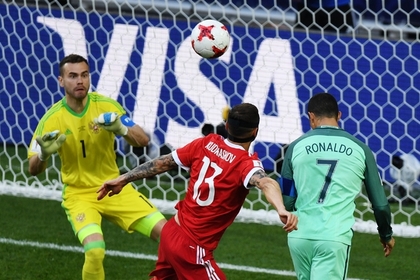 Акинфеев взял на себя вину за пропущенный от Роналду мяч в матче с португальцами