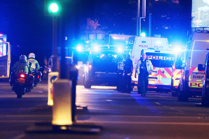Британские СМИ рассказали о трех террористах с ножами в Лондоне