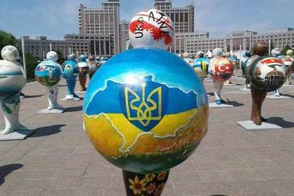 Киев обиделся на Казахстан за «глобус» Украины без Крыма