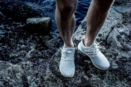 Марка adidas решила бороться с проблемой выцветания кораллов