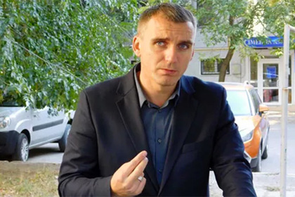 Мэр Николаева объяснил побег от полиции через окно суперспособностями