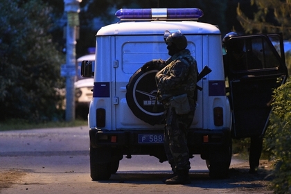 Ограбившие ювелирные салон в Волгоградской области налетчики ранили полицейского