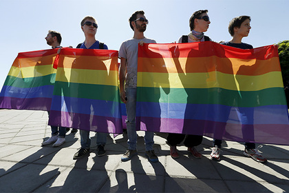 «Правый сектор» пообещал провести в Киеве альтернативное гей-параду шествие