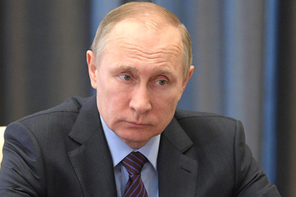 Путин поручил рассмотреть идею об увеличении предельного возраста для военных