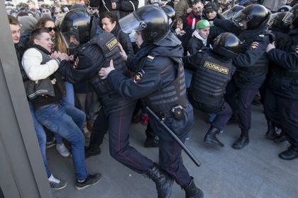 Суд арестовал седьмого фигуранта дела о сопротивлении полиции на акции 26 марта