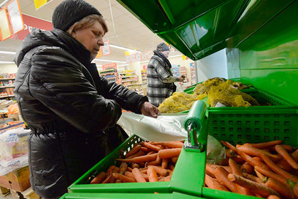 В Госдуме пообещали платить нуждающимся в еде россиянам больше 27 рублей в день