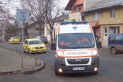 В Румынии в пропасть упал грузовик с военнослужащими