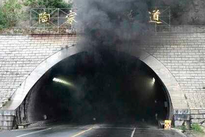 Водителя сгоревшего с детьми автобуса в Китае обвинили в поджоге
