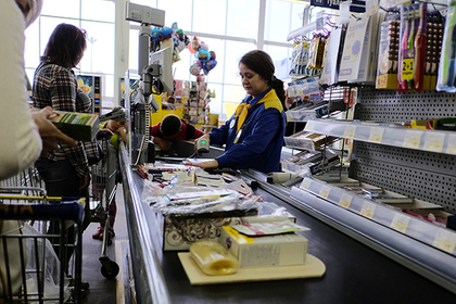 Ослабление рубля подорвало веру россиян в рост экономики России