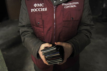 Бывшую главу отдела ФМС по Магаданской области обвинили в крупном хищении