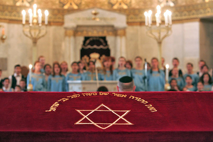 Празднование обрезания в московской синагоге приняли за пожар