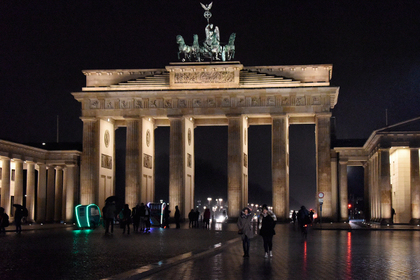 В Берлине не станут подсвечивать Бранденбургские ворота в цвета испанского флага