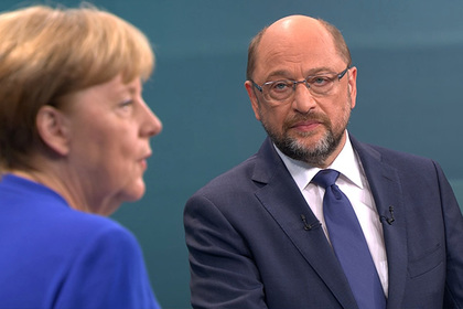 Кандидат в канцлеры ФРГ уличил Меркель в попытке милитаризировать Германию