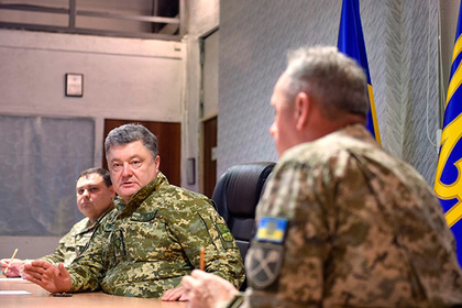 Порошенко увидел в учениях «Запад-2017» угрозу целостности Украины