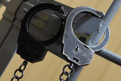 Участкового задержали за производство наркотиков на съемной квартире в Кемерово