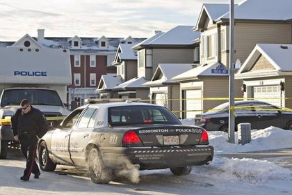 В Канаде террорист порезал полицейского и сбил четырех пешеходов