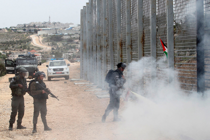 Израиль отравил газом лезших из-под земли палестинцев