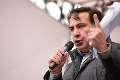 Саакашвили рассказал о просьбе Порошенко атаковать Тимошенко