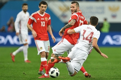 Сборная России отыграла два мяча и вырвала ничью в матче с Испанией