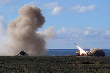 Украина начала ракетные стрельбы на границе с Крымом