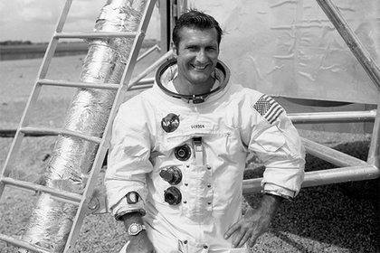 Умер облетевший вокруг Луны астронавт Ричард Гордон