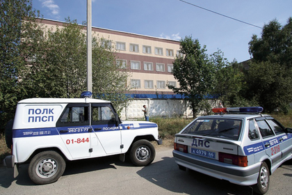 В Екатеринбурге серийные угонщики потеряли костыли в машине и попались полиции