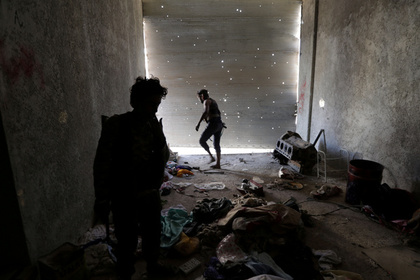 В сирийском Дейр-эз-Зоре террористы взорвали лагерь беженцев