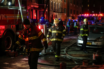 В результате пожара в Нью-Йорке погибло 12 человек