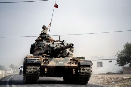 Турки пошли в атаку на курдов и понесли потери