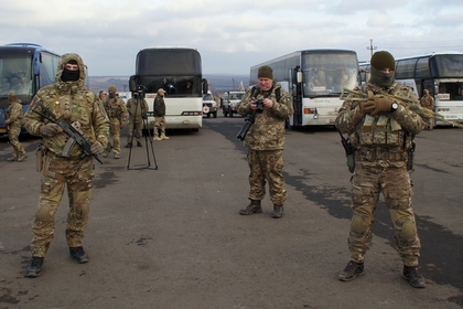 Украинские военные обстреляли пассажирский автобус в Донбассе