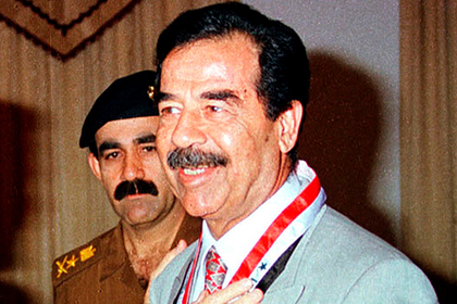 В сети нашли любовный роман Саддама Хусейна «Забиба и король»
