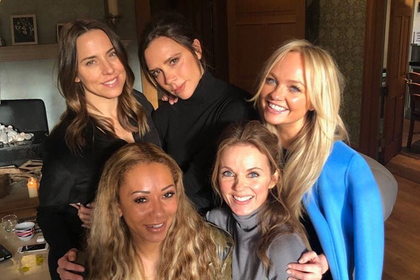 На фото певиц из Spice Girls обнаружили таинственный белый порошок