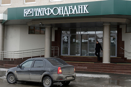 Россиян заставили вернуть деньги на вклады обанкротившихся банков