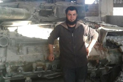 Террористы похвастались фотографиями и лишились захваченных российских танков