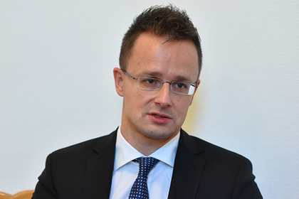 Венгрия пообещала продолжить давление на Украину