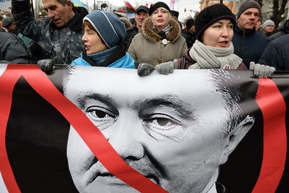 Киев обвинил посредника в обмене пленными в подготовке убийства Порошенко