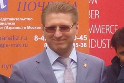 Члены ЛДПР избили сына главного налоговика России на детской площадке