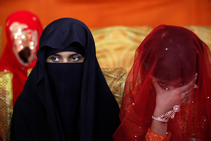 Мать заманила 13-летнюю дочь в Пакистан, выдала замуж и села за это в тюрьму