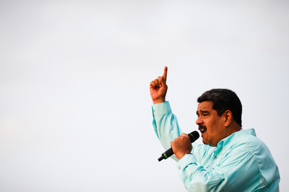 Президента Венесуэлы изобразили на избирательном бюллетене 10 раз