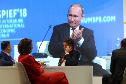 Путин рассказал о вредящих самим себе США