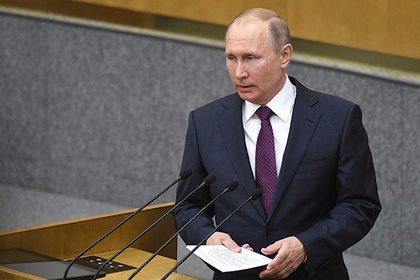 Путин запретил россиянам быть огурцами в бочке