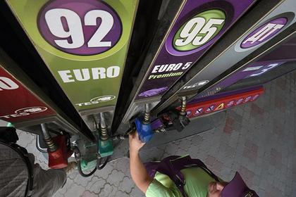 Россиян лишили надежды на дешевый бензин