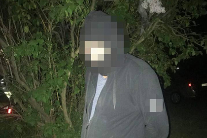 Украинец с носками на руках украл сейф, узнал сумму похищенного и расплакался