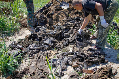 В скотомогильнике на Украине нашли вещи погибших в Иловайском котле бойцов АТО