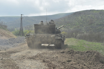Азербайджан закупился военной техникой и приготовился к наступлению в Карабахе