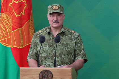 Лукашенко раскритиковал «Ленту.ру» за обвинения в переписывании истории